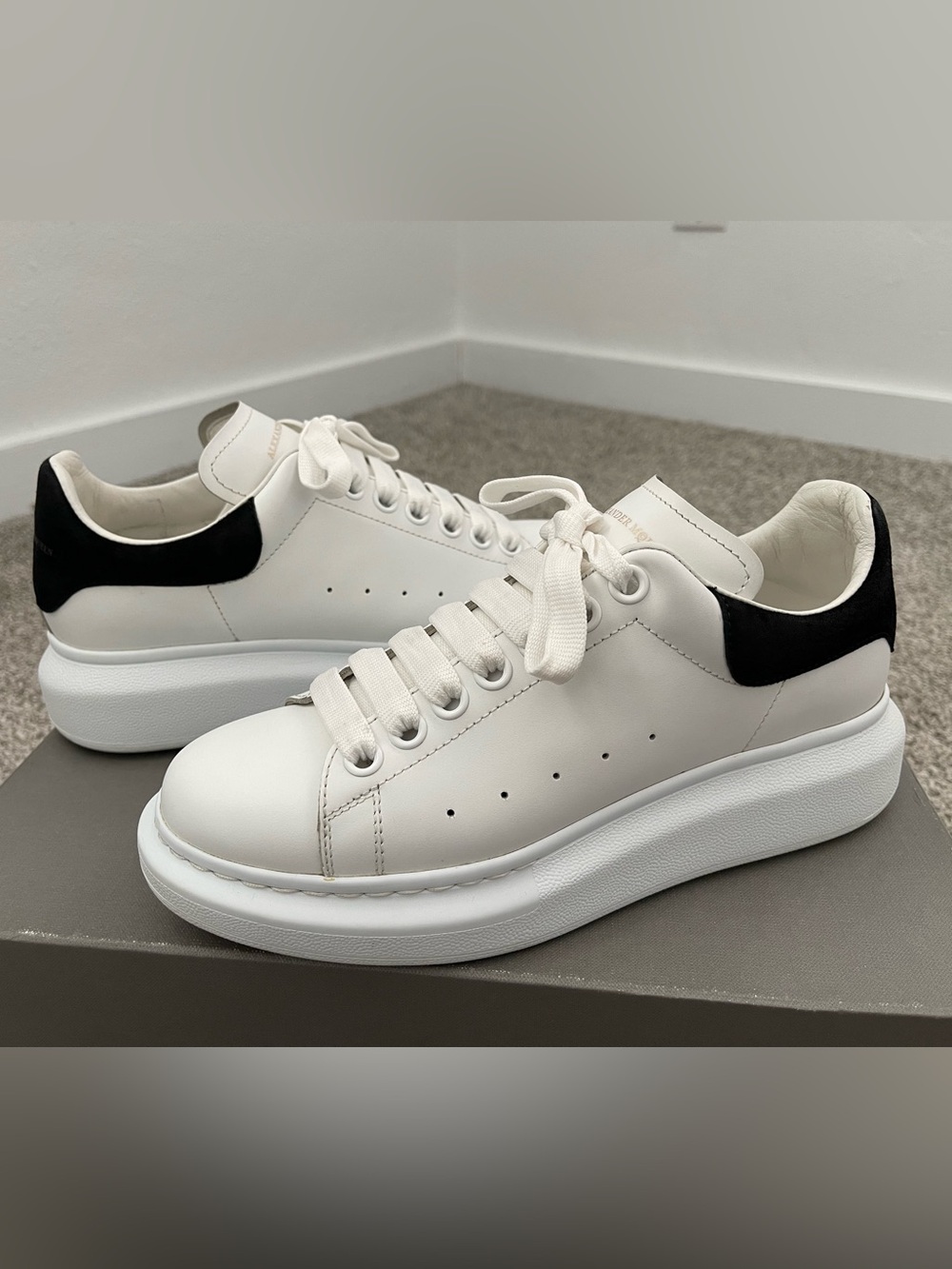 Alexander McQueen Women's Oversized Sneaker in White/Black